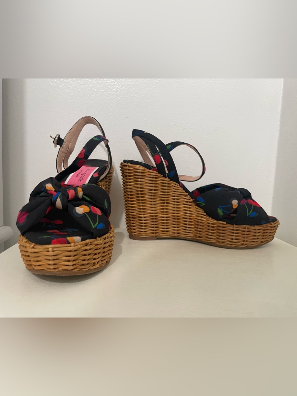 ♠️🍒 Kate Spade Anita cherry Print Wicker Wedge Sandals NWOT